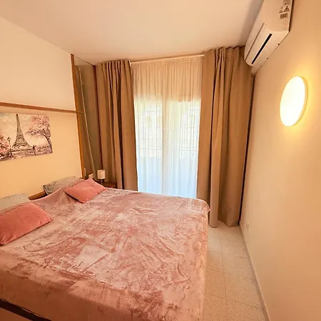 Sunset View Penthouse Unforgettable Getaway New In Lloret-de-mar リョレート・デ・マル
